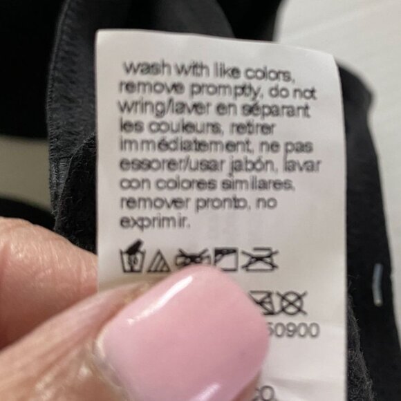 Warners Black Lightly Padded Underwire Bra With Adjustable Straps Size 38C - Picture 6 of 7